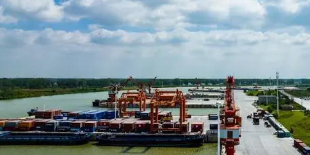 周口中心港開通4條外貿(mào)、內(nèi)貿(mào)集裝箱海運新航線